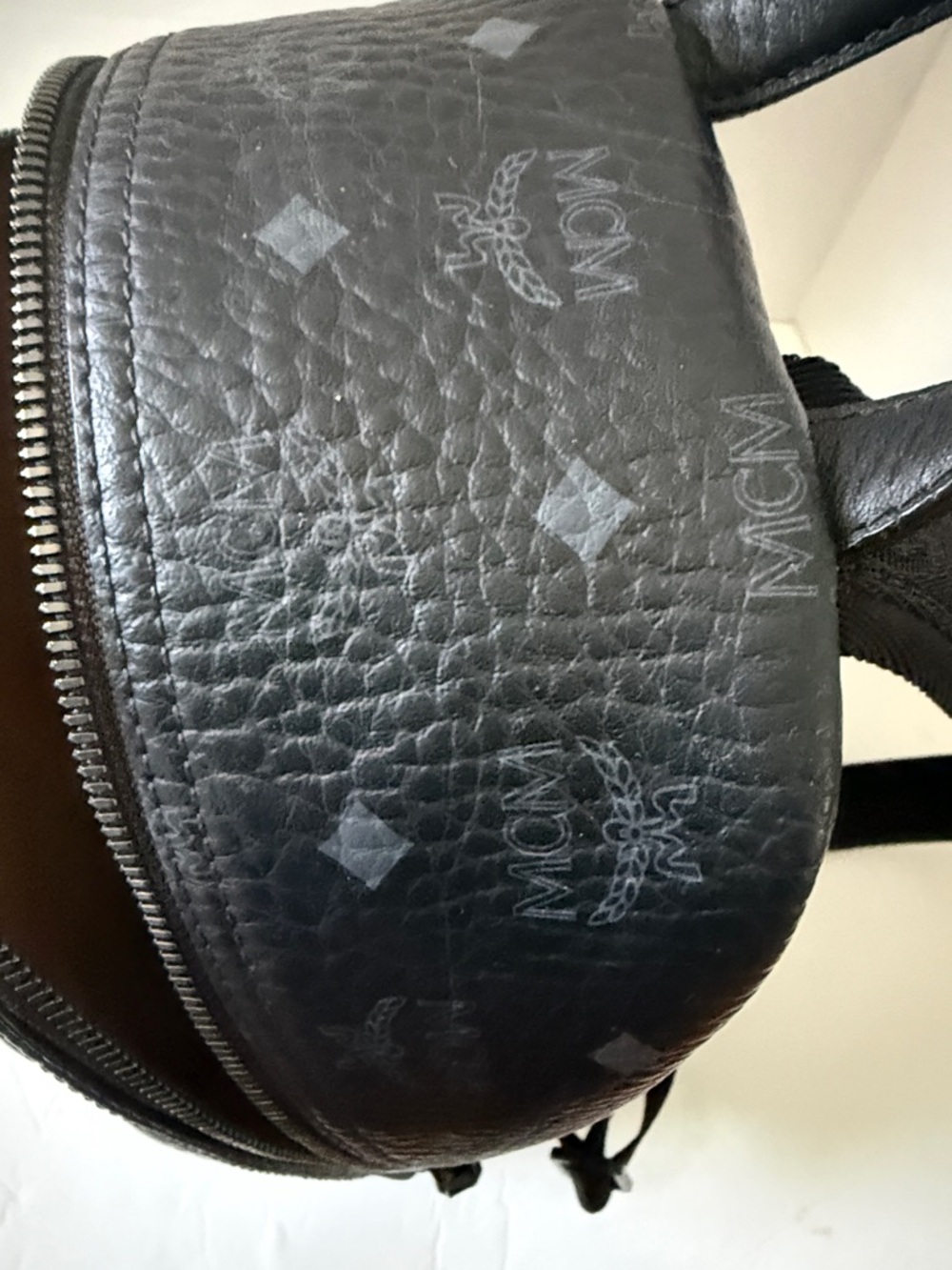 MCM Black Logo-Print Pebbled Leather Backpack - Picture 6 of 7
